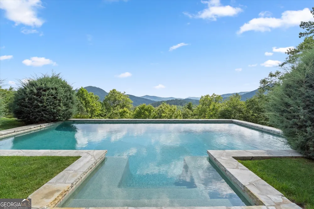 295 Goble Gap RD Clayton, GA 30525