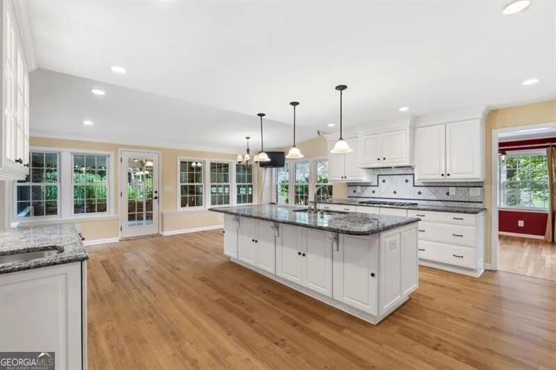 4259 Huntington CIR Dunwoody, GA 30338