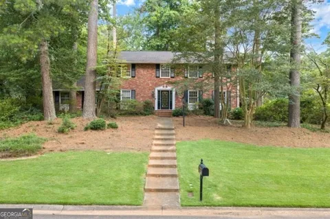 4259 Huntington CIR