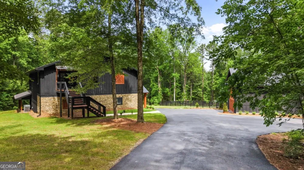 1130 Swords TRL Buckhead, GA 30625