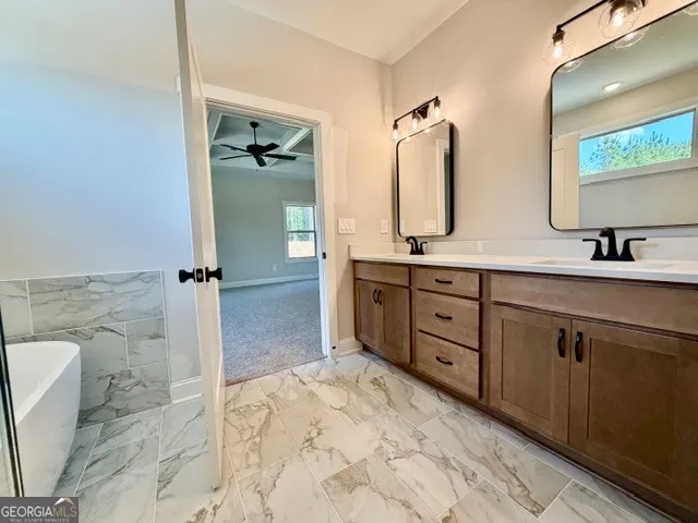 45 Lakefield DR Palmetto, GA 30268