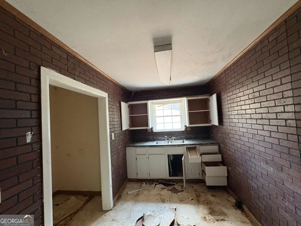 938 Raygan DR Tunnel Hill, GA 30755