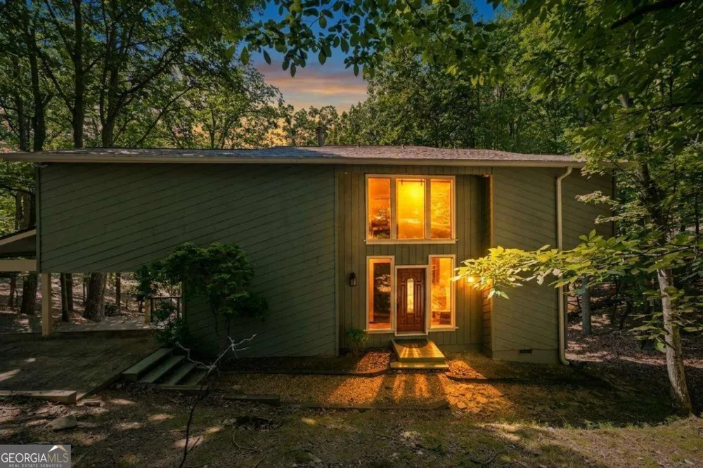 102 Jack Pine CT Waleska, GA 30183