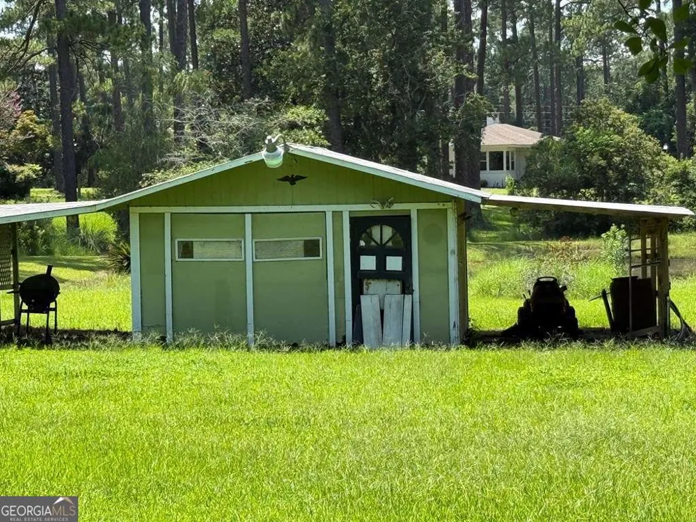 37 Lake Say Hi DR Tifton, GA 31794