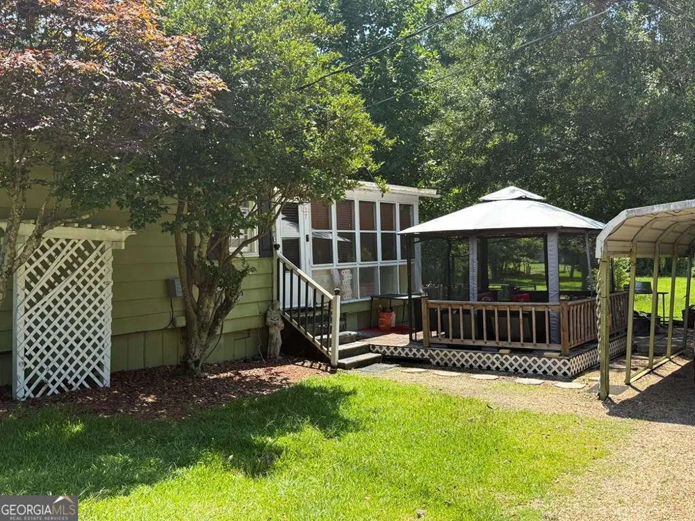 37 Lake Say Hi DR Tifton, GA 31794