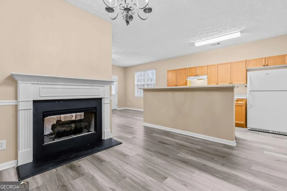 4932 Vireo DR Flowery Branch, GA 30542