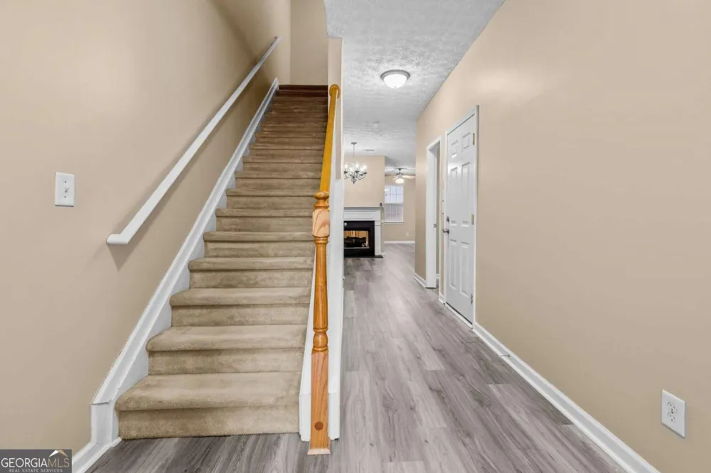 4932 Vireo DR Flowery Branch, GA 30542