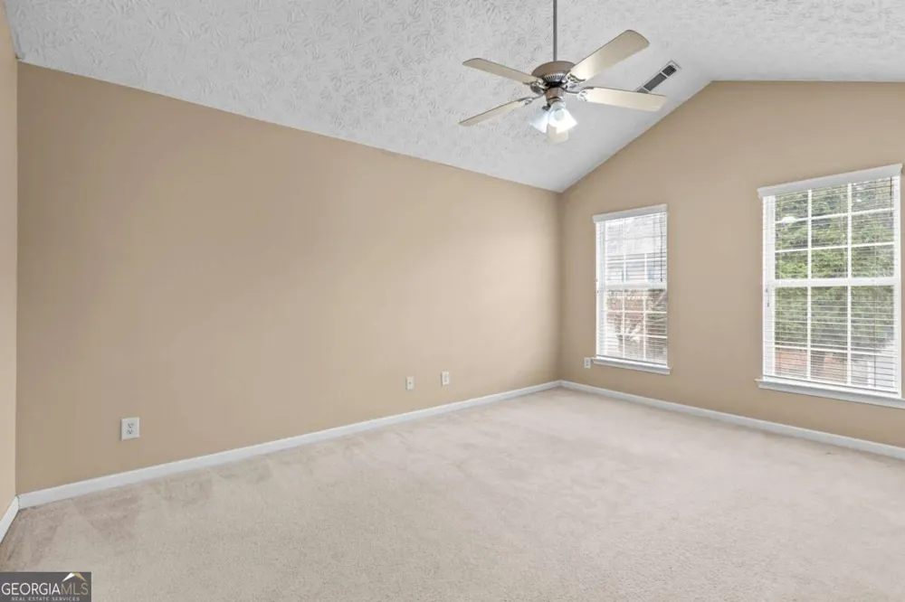 4932 Vireo DR Flowery Branch, GA 30542