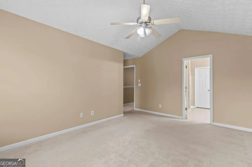 4932 Vireo DR Flowery Branch, GA 30542