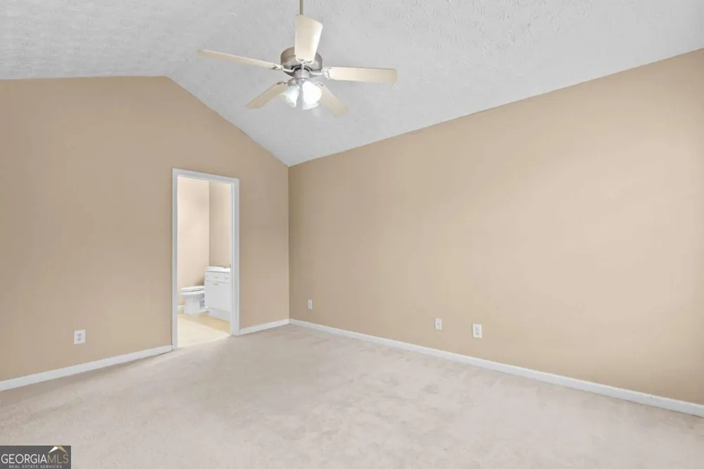 4932 Vireo DR Flowery Branch, GA 30542