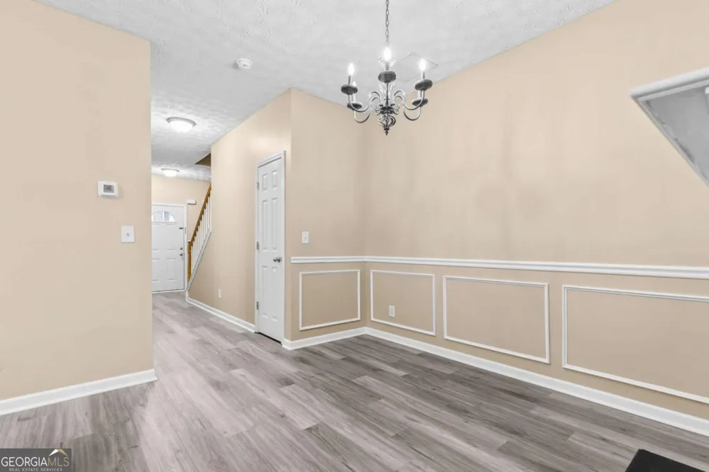 4932 Vireo DR Flowery Branch, GA 30542