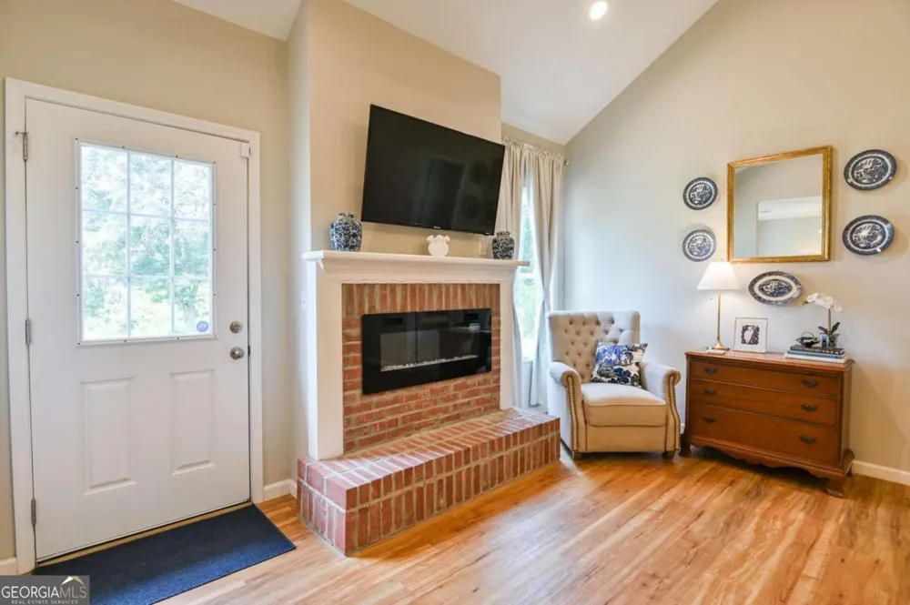 25 Tyrus LN Royston, GA 30662