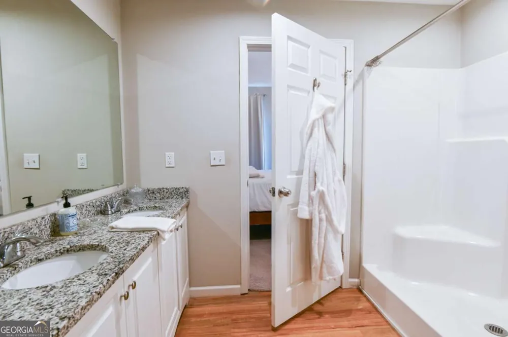 25 Tyrus LN Royston, GA 30662