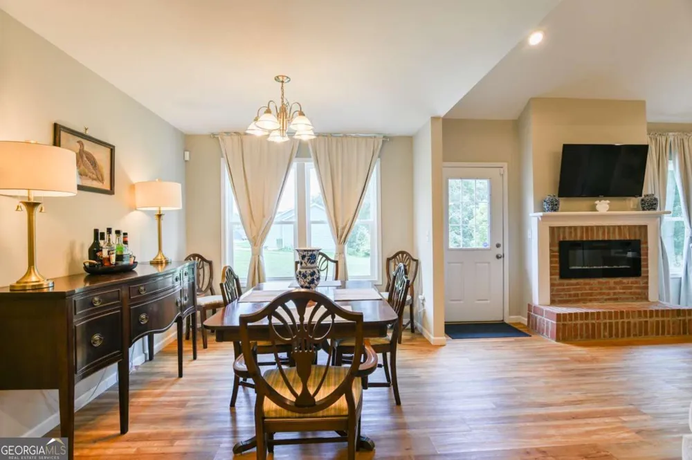 25 Tyrus LN Royston, GA 30662