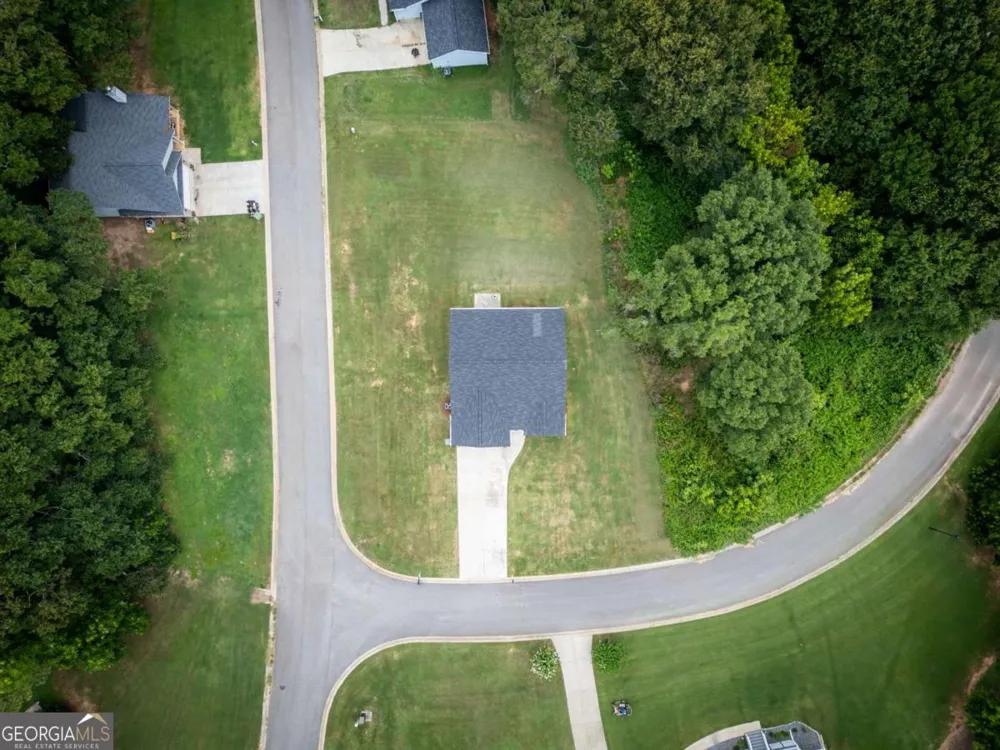 25 Tyrus LN Royston, GA 30662