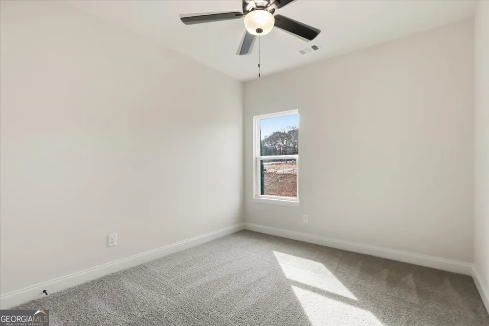 73 Wright ST Lavonia, GA 30553