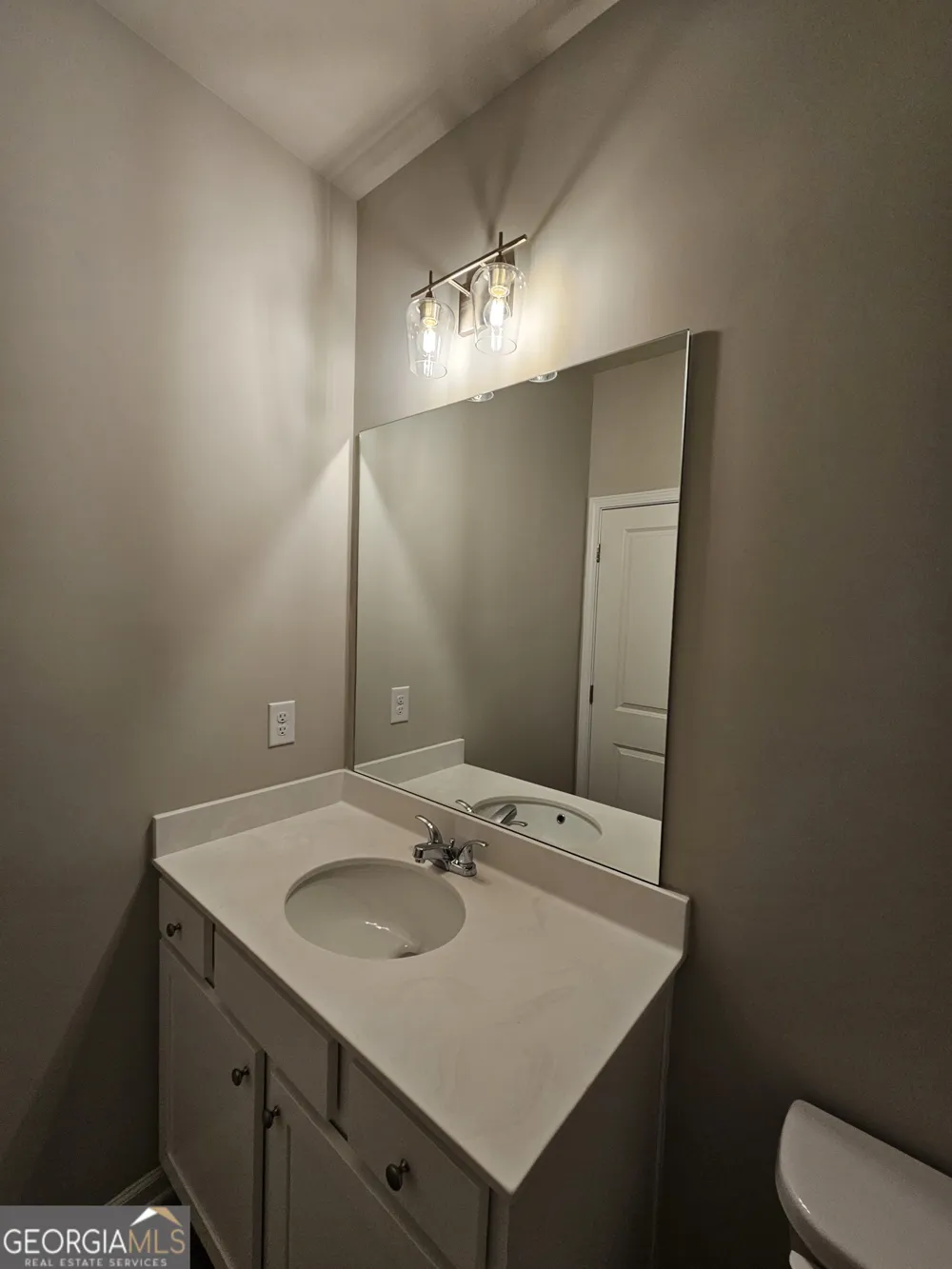 4 Silver LN Newnan, GA 30265