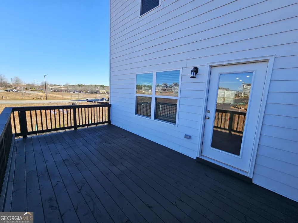 4 Silver LN Newnan, GA 30265