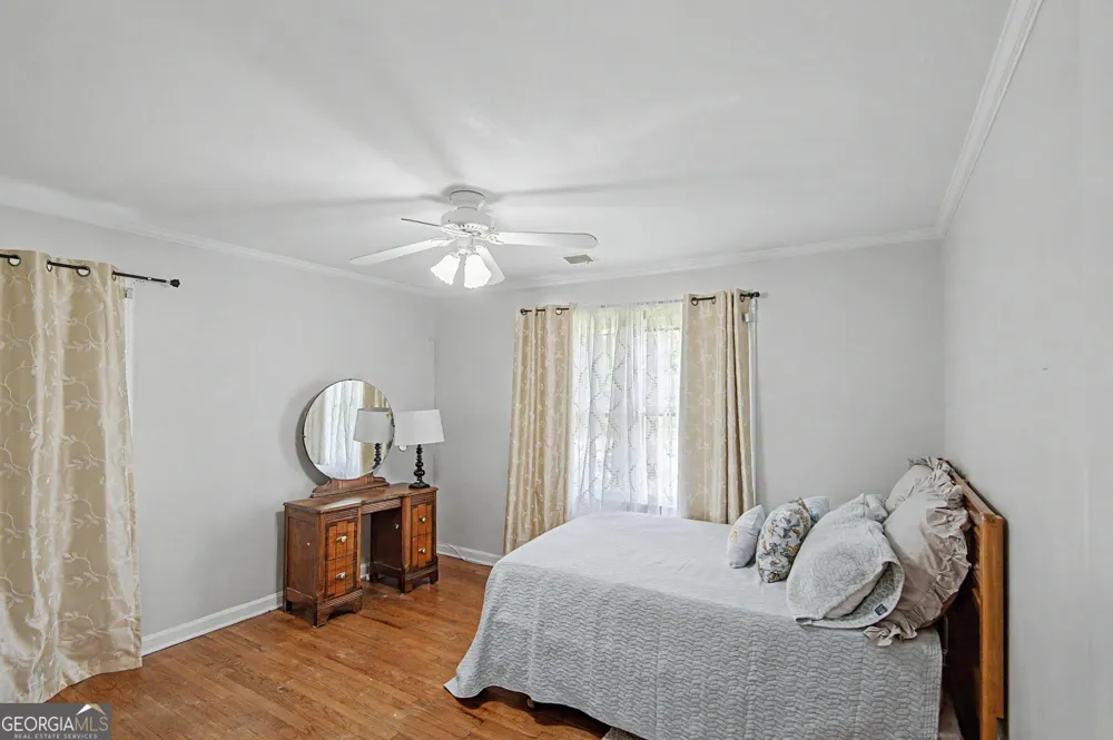 221 S College ST Metter, GA 30439