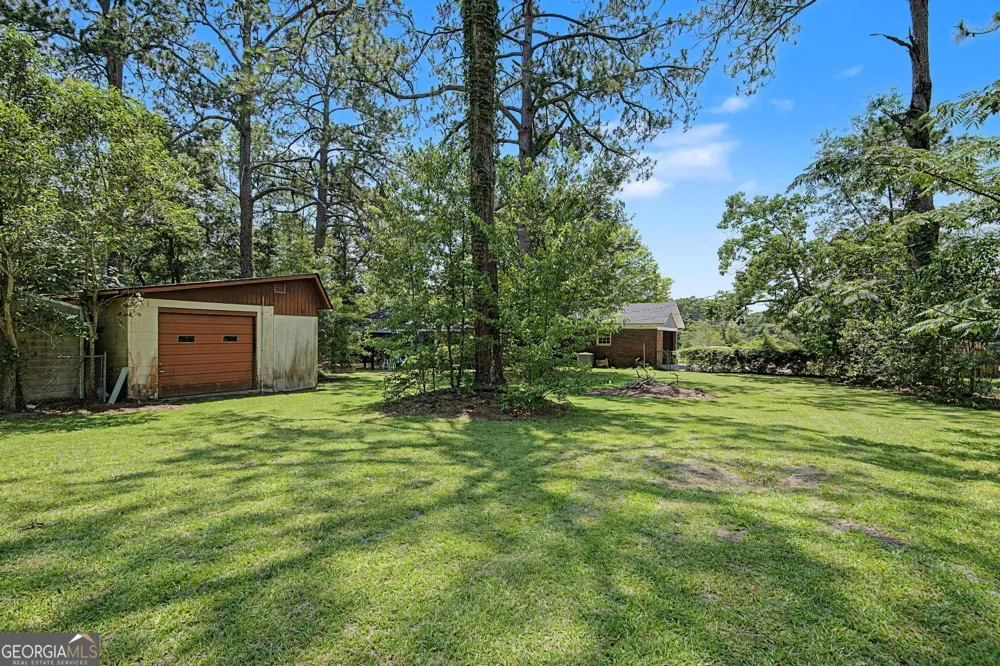 221 S College ST Metter, GA 30439