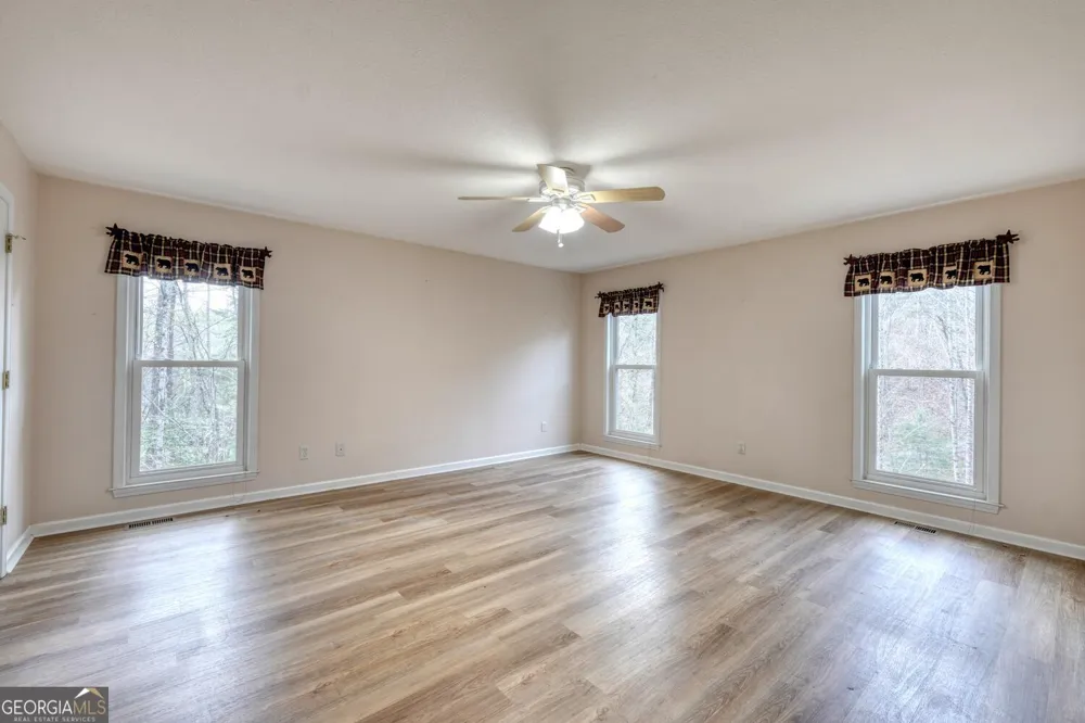 339 Henderson RD Young Harris, GA 30582
