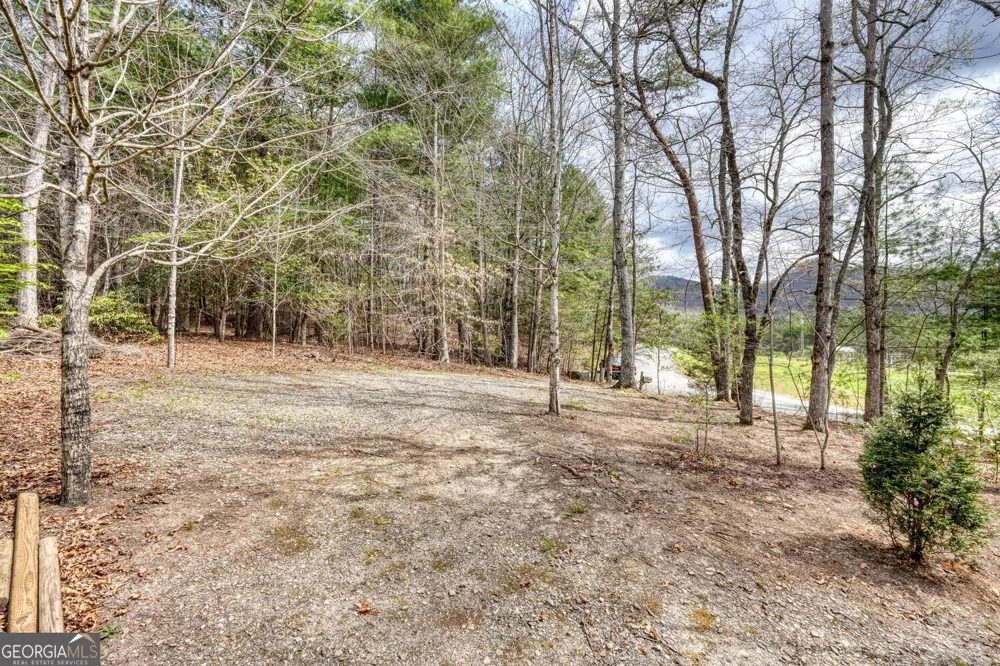 339 Henderson RD Young Harris, GA 30582