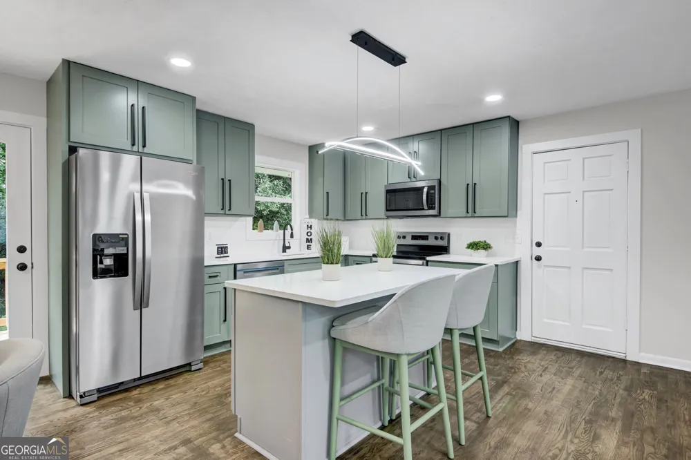925 Majesty LN Morrow, GA 30260