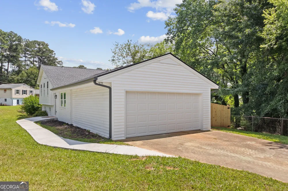925 Majesty LN Morrow, GA 30260