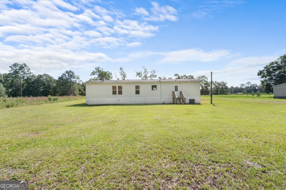 6641 Cecil Nobles HWY Ludowici, GA 31316