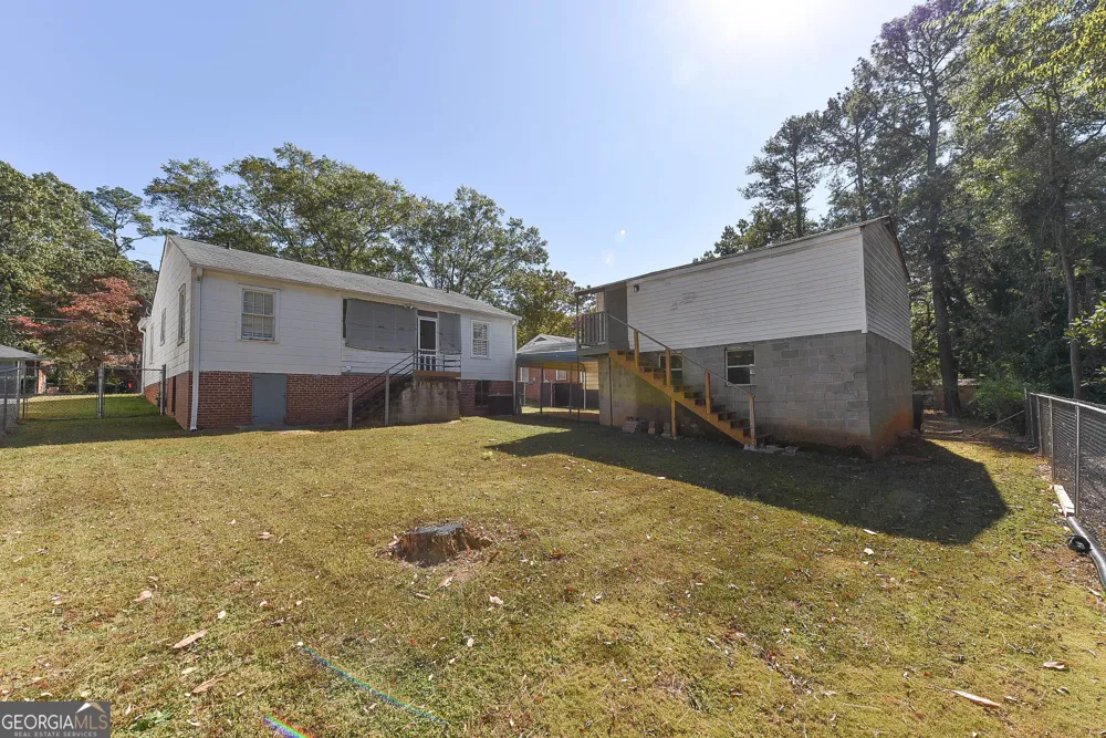 3049 Cloverhurst DR East Point, GA 30344