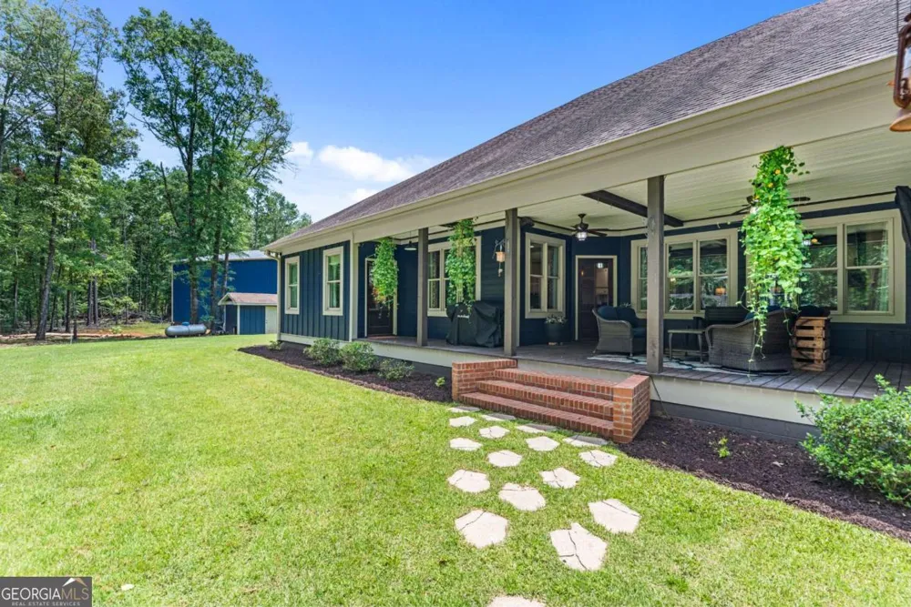 4835 J R Sims RD Irwinton, GA 31042