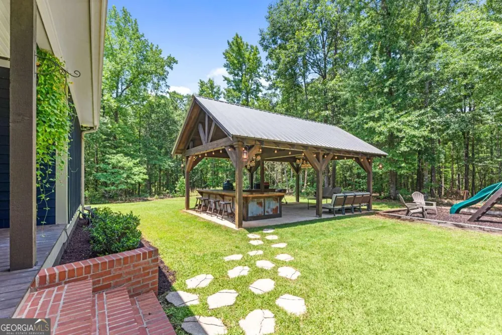4835 J R Sims RD Irwinton, GA 31042