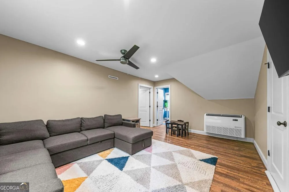 4835 J R Sims RD Irwinton, GA 31042