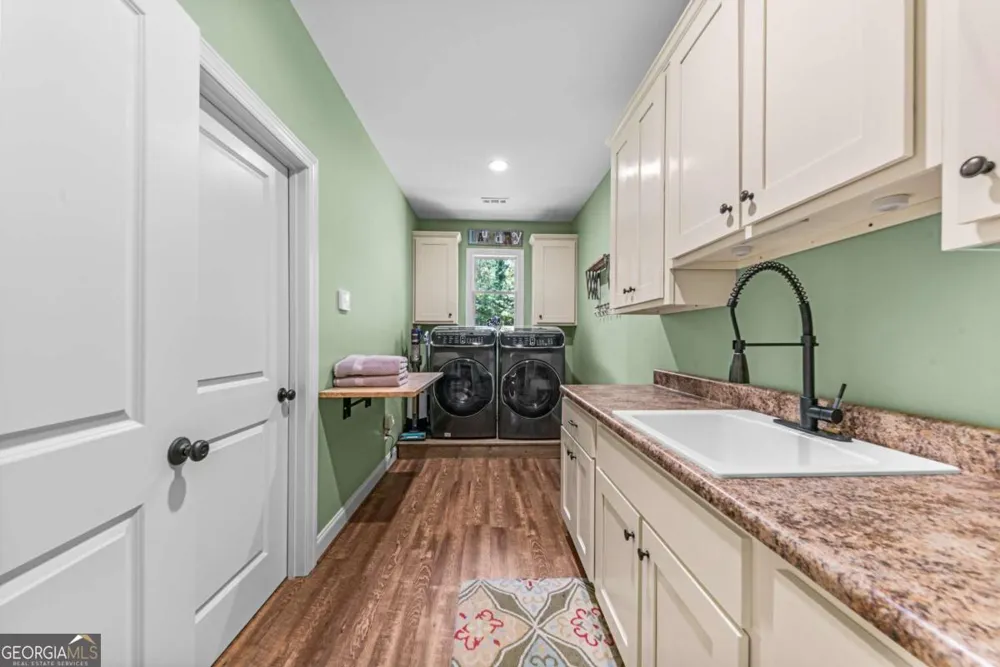 4835 J R Sims RD Irwinton, GA 31042