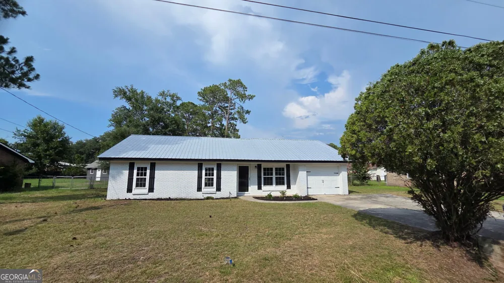 656 Mahoney RD Hinesville, GA 31313