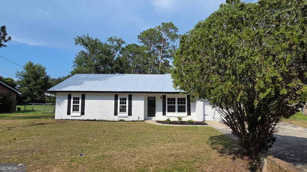 656 Mahoney RD Hinesville, GA 31313