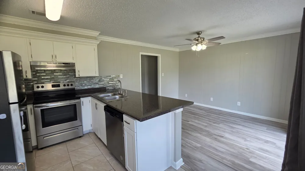 656 Mahoney RD Hinesville, GA 31313