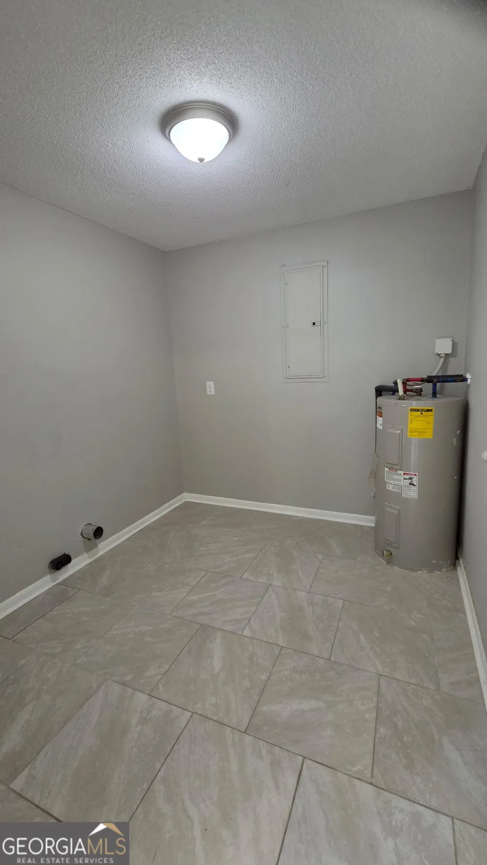 656 Mahoney RD Hinesville, GA 31313