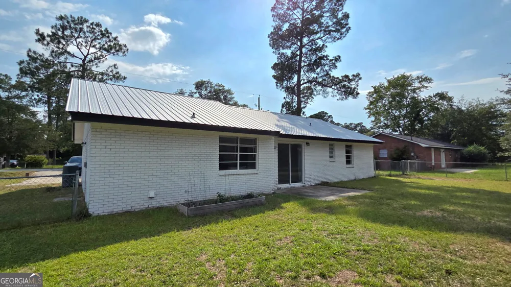 656 Mahoney RD Hinesville, GA 31313