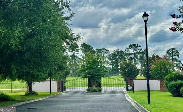1910 Loop RD Vidalia, GA 30474