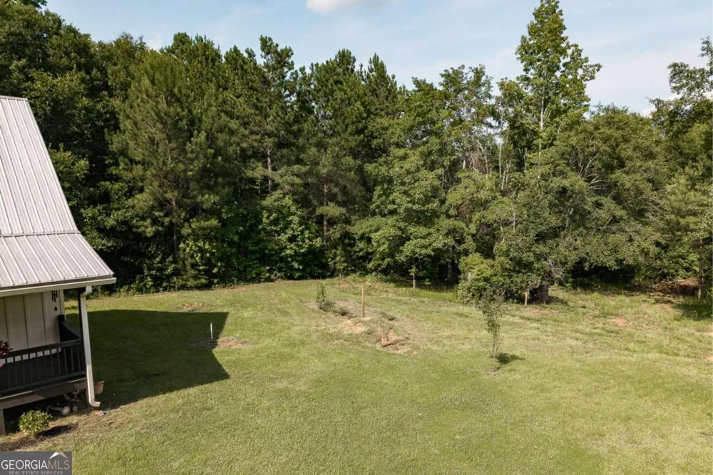 930 James Holcomb RD Hull, GA 30646