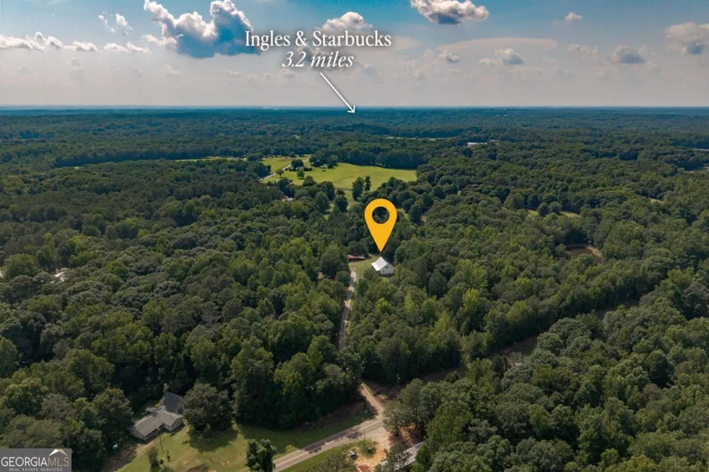 930 James Holcomb RD Hull, GA 30646