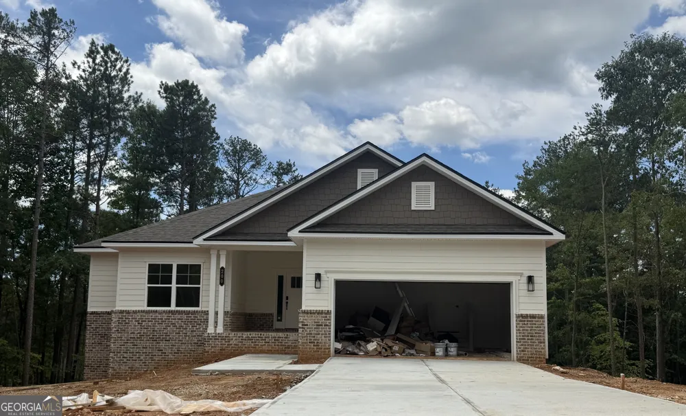 200 Blackberry CT Pendergrass, GA 30567