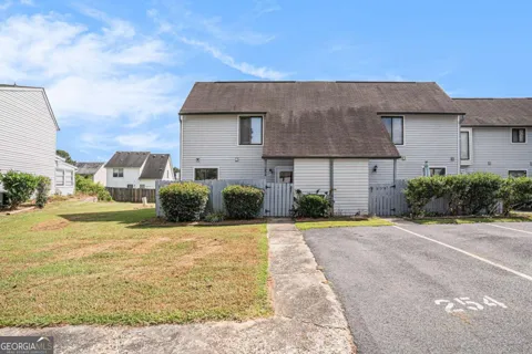254 Country Club DR