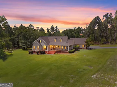 220 Pinewood DR