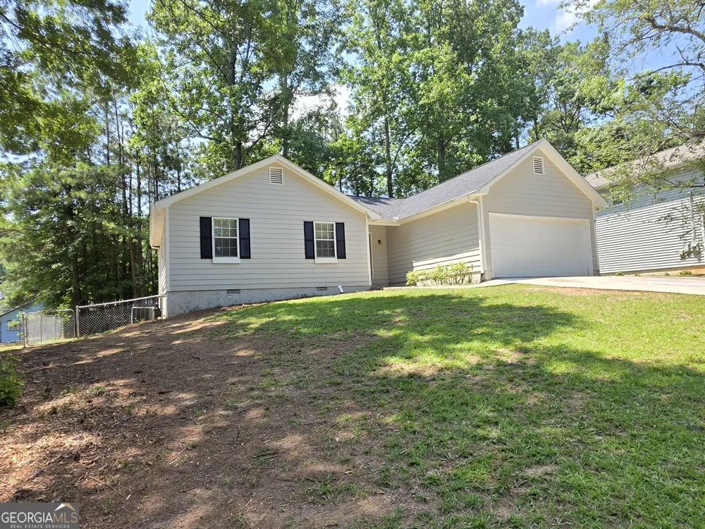 232 Hampton DR Dallas, GA 30132