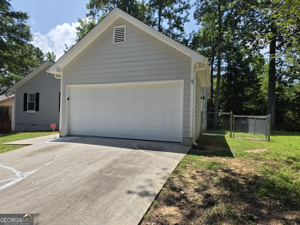 232 Hampton DR Dallas, GA 30132