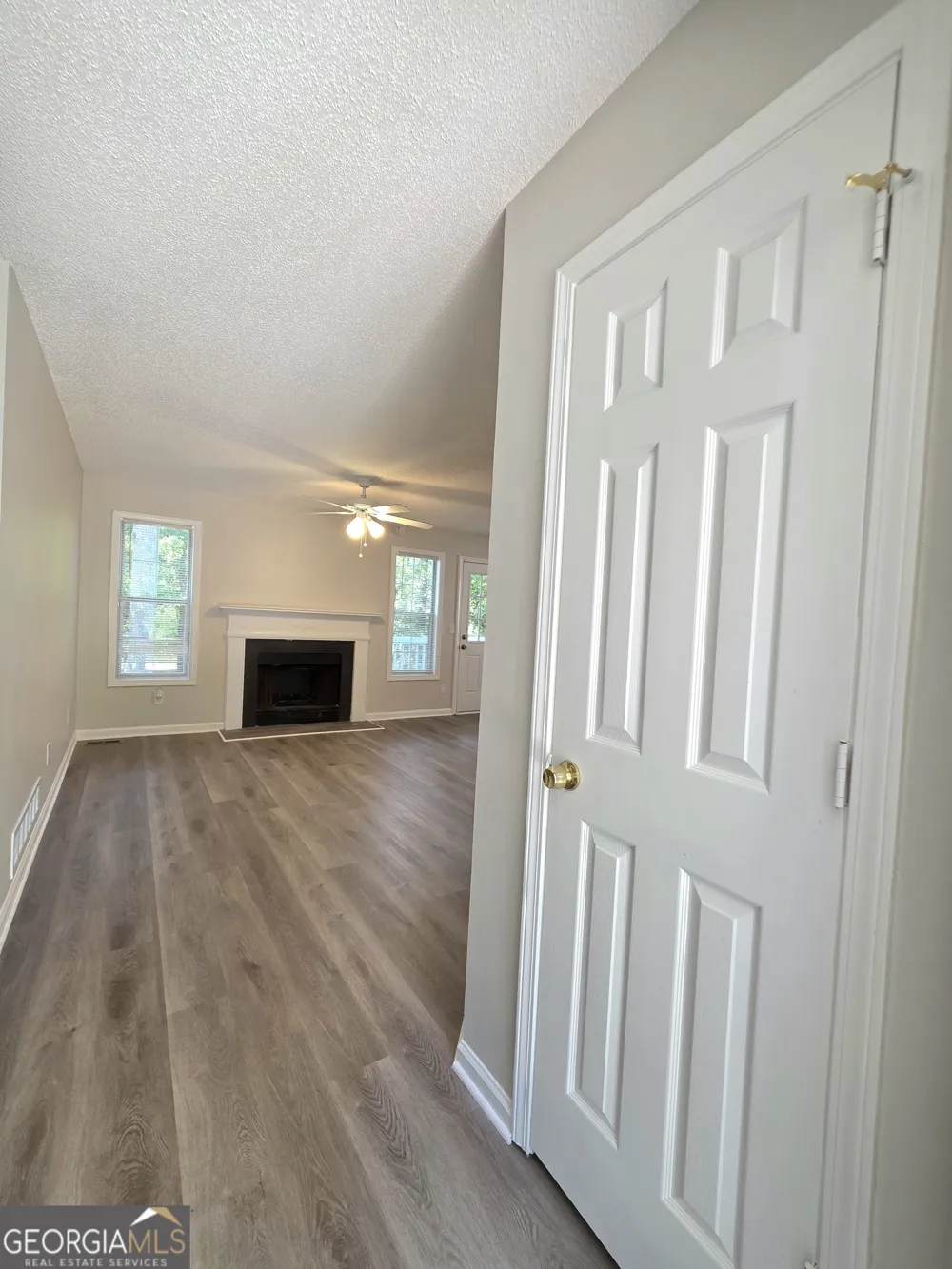 232 Hampton DR Dallas, GA 30132