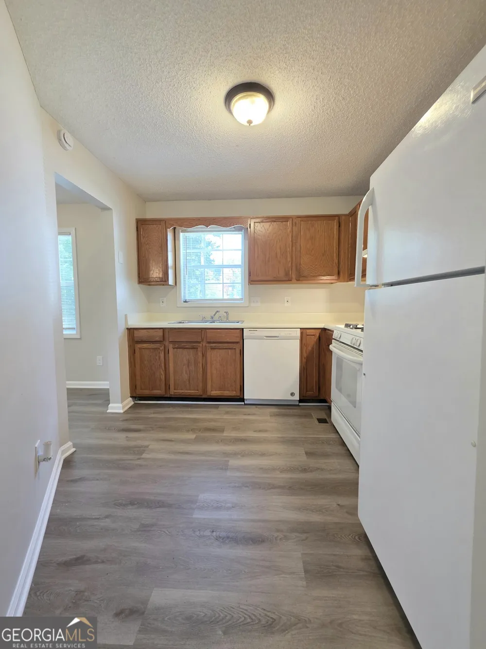 232 Hampton DR Dallas, GA 30132
