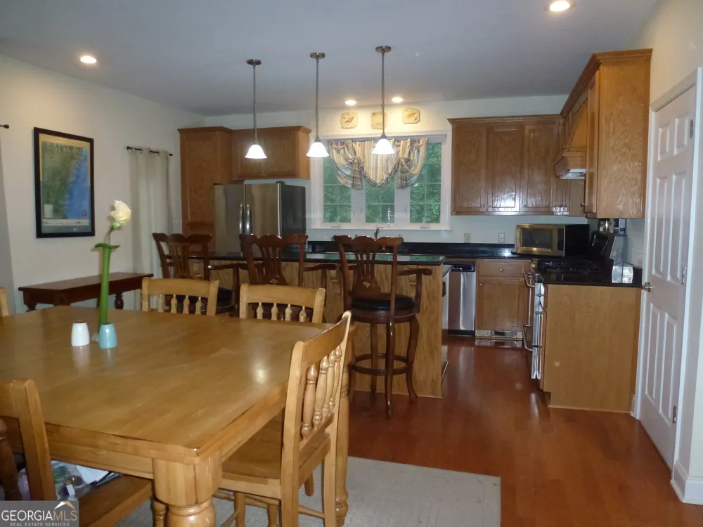 185 Sir Edward Teach RD Midway, GA 31320
